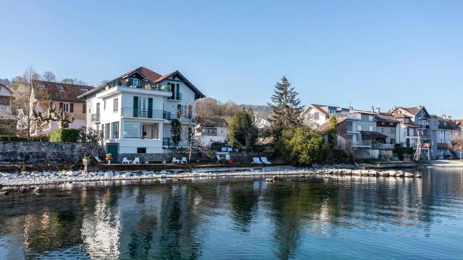 Maxilly-sur-Léman La Villa Du Lac - Appartements De Vacances - Les Pieds Dans L'Eau 0*,